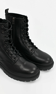 Ботинки из кожи