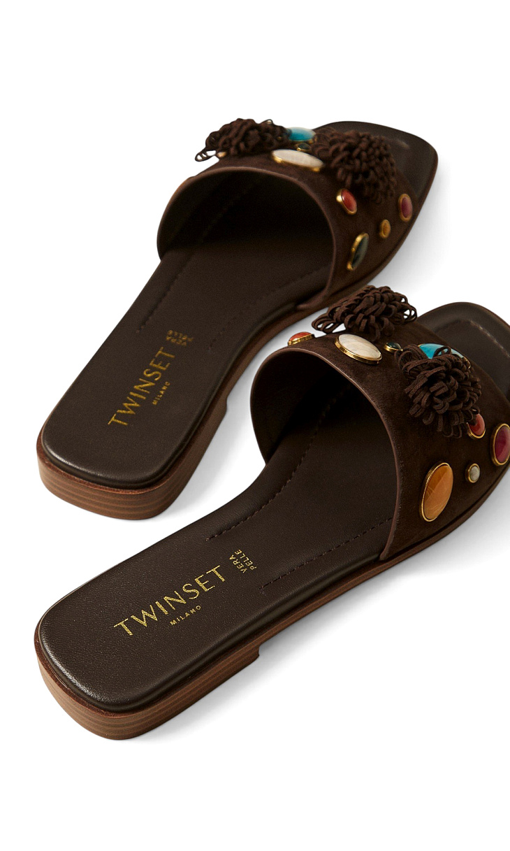 TWINSET: Замшевые шлепанцы с декоративными камнями