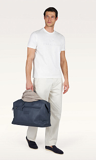 Футболка с вышивкой