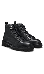 Ботинки из кожи