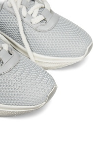 Сетчатые кроссовки