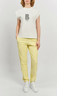 Футболка с вышивкой