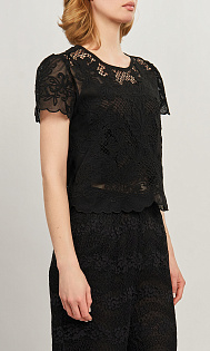 Муслиновая блуза с вышивкой