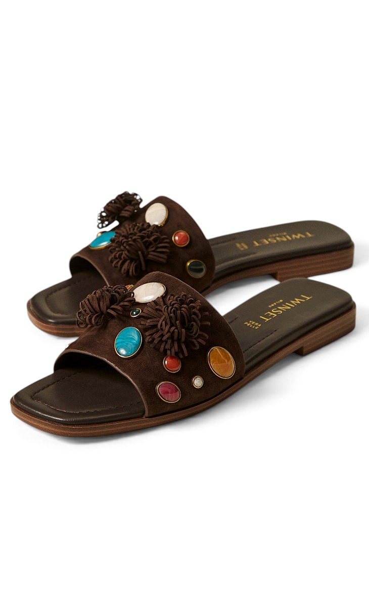 TWINSET: Замшевые шлепанцы с декоративными камнями