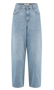 Широкие джинсы