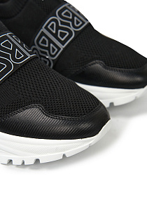 Кроссовки из кожи и текстиля