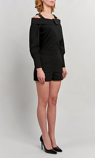 Комбинезон с открытыми плечами