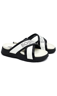 Шлепанцы с логотипом