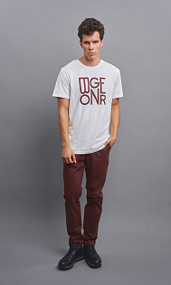 Футболка с логотипом