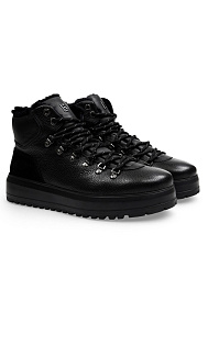 Ботинки из кожи и меха