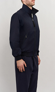 Куртка с воротником-стойкой