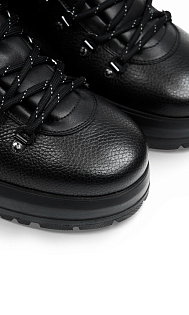 Ботинки из кожи и меха